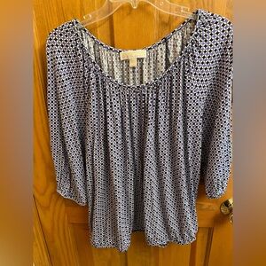 Michael Kors size 1X Black and White 3/4 Sleeve Pleated Blouse